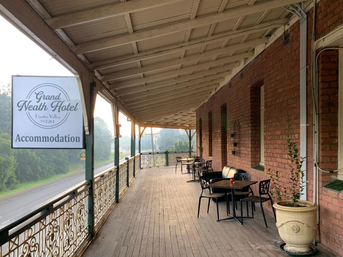 Neath Hotel Exterior foto